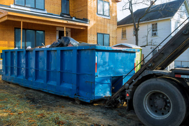 Best Garage Cleanout  in Center Point, IA